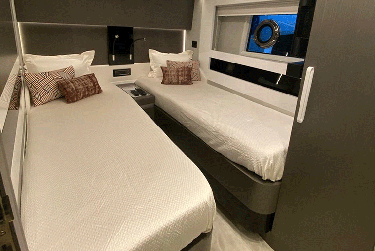 Azimut S7